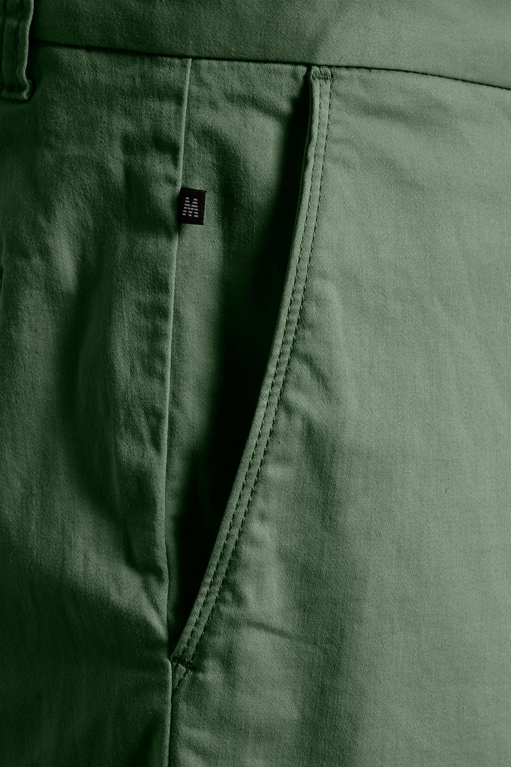 Pristu Chino Shorts